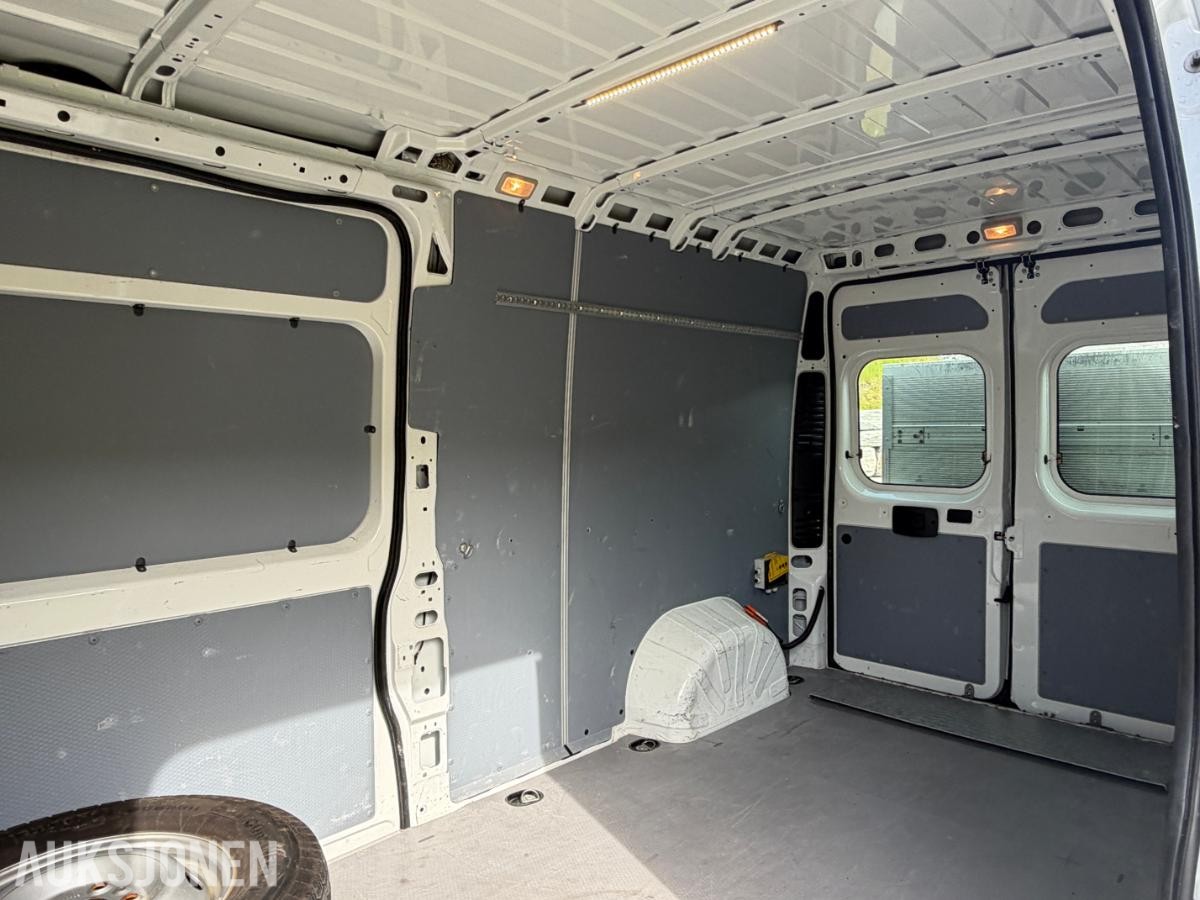 2016 Peugeot Boxer, 2.0-131 Med lift, 32000km