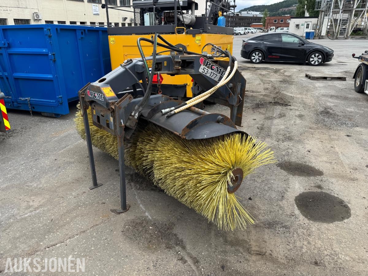 2019 Pome AH-240 frontkost m/ trimafeste