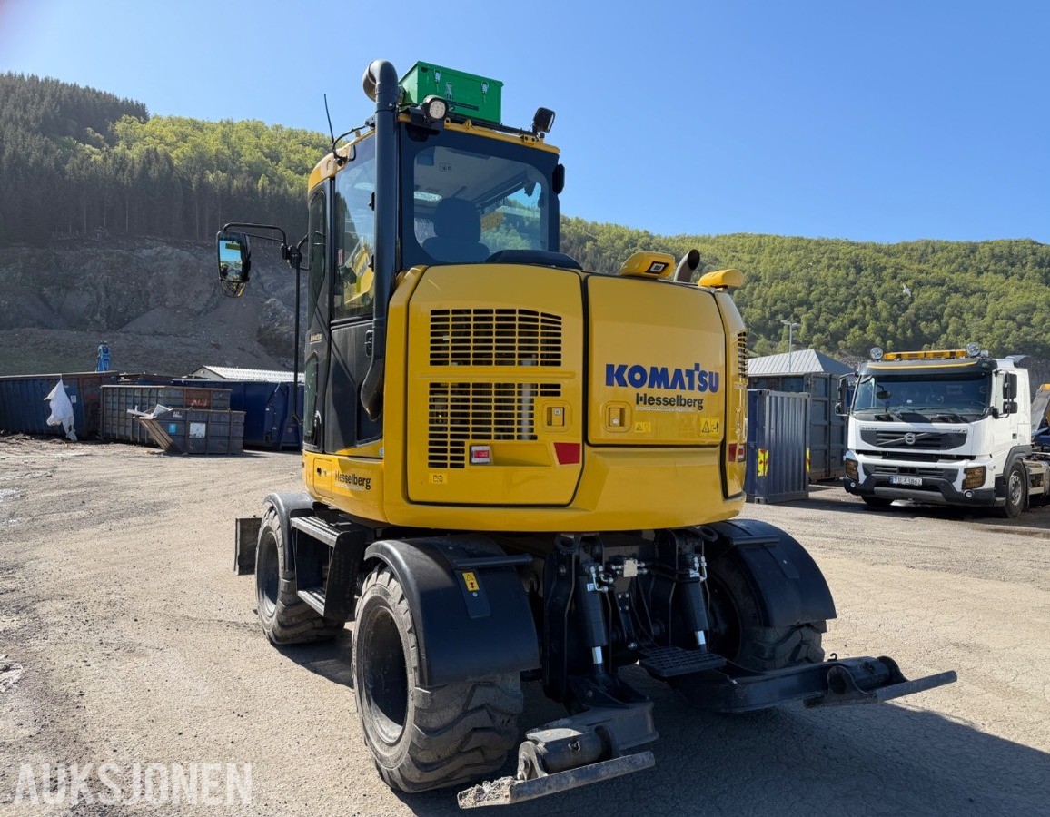 2024 Komatsu PW98 MR Hjulgraver med knekkbom, skjær, støttelabber, og fast sorteringsklype - Kun 1095 timer