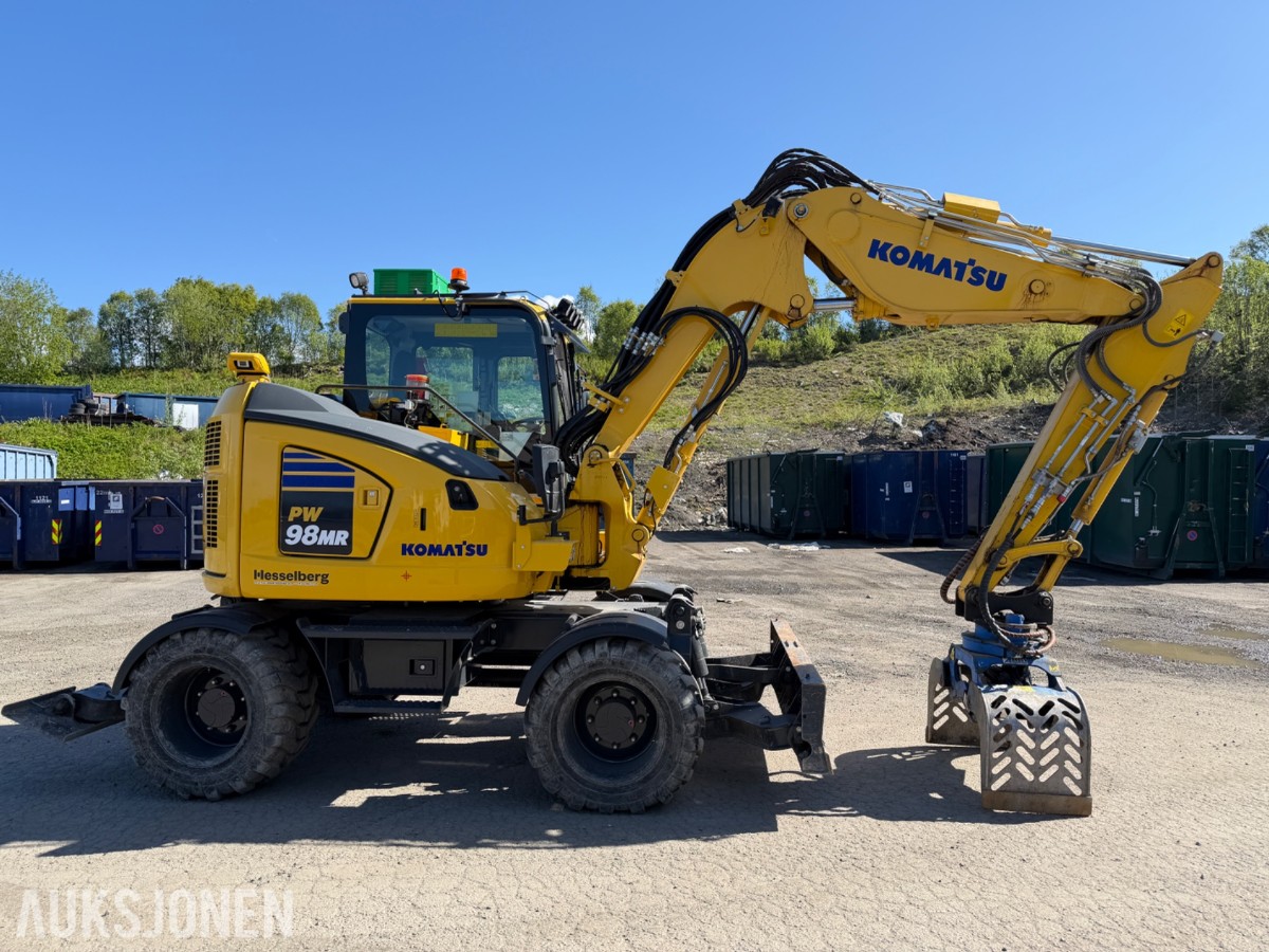 2024 Komatsu PW98 MR Hjulgraver med knekkbom, skjær, støttelabber, og fast sorteringsklype - Kun 1095 timer