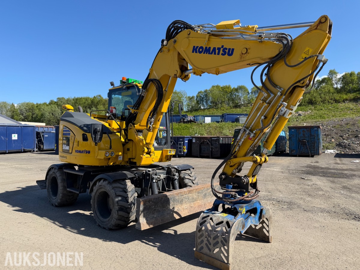 2024 Komatsu PW98 MR Hjulgraver med knekkbom, skjær, støttelabber, og fast sorteringsklype - Kun 1095 timer