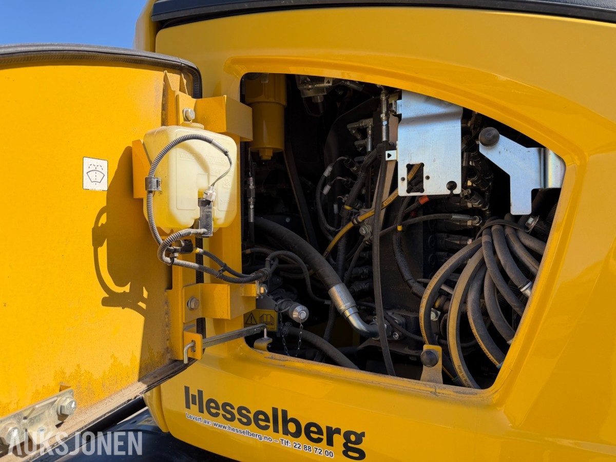 2024 Komatsu PW98 MR Hjulgraver med knekkbom, skjær, støttelabber, og fast sorteringsklype - Kun 1095 timer
