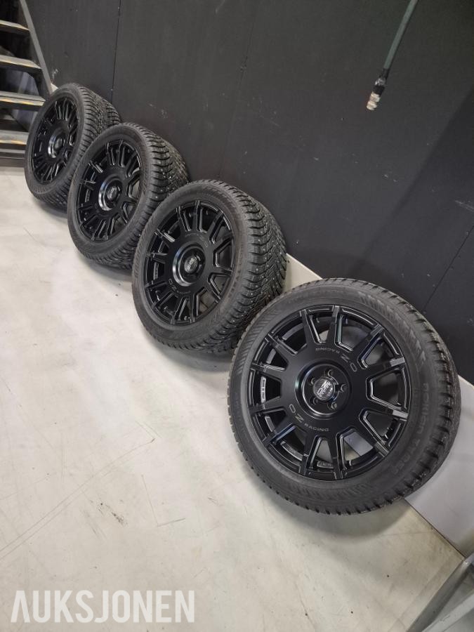 2024 Komplett piggdekksett OZ Racing & Hakka 10ev 275/45r20