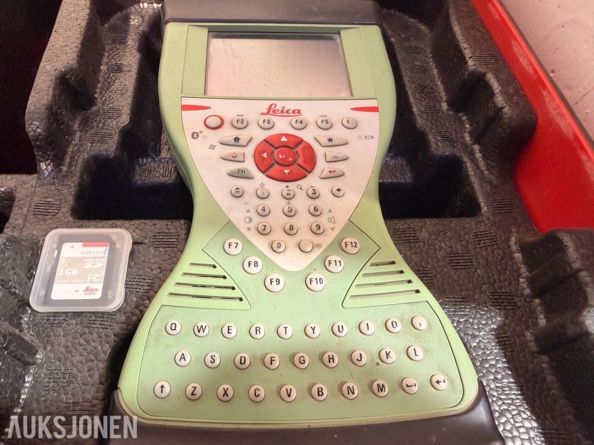 Leica GS14 med CS15 feltkontroller og tilbehør