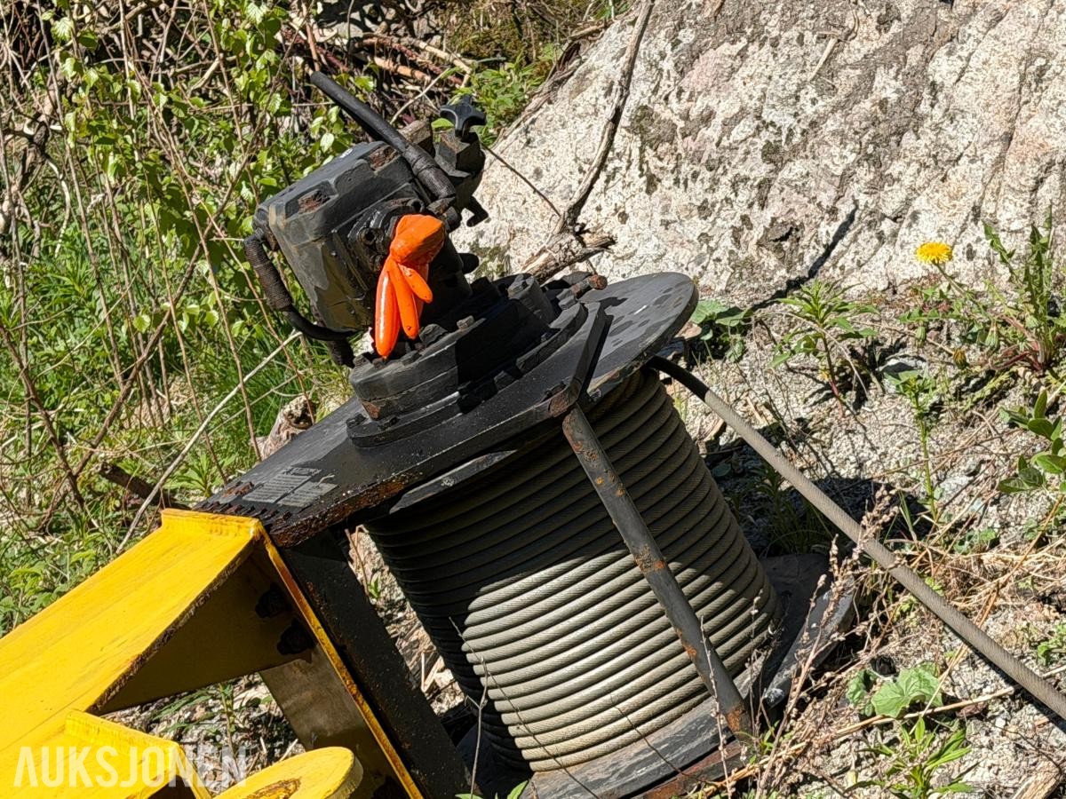 2018 Techcrane T25-33-50 teleskopkran med operatørhytte og hydraulikkaggregat