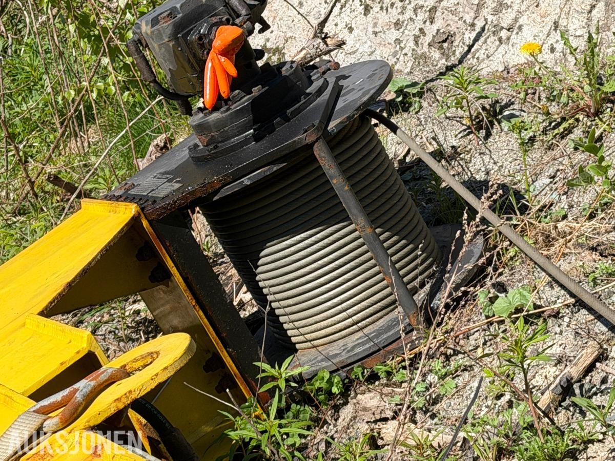 2018 Techcrane T25-33-50 teleskopkran med operatørhytte og hydraulikkaggregat