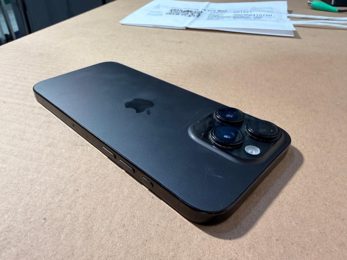 2024 Apple iPhone 16 Pro Max