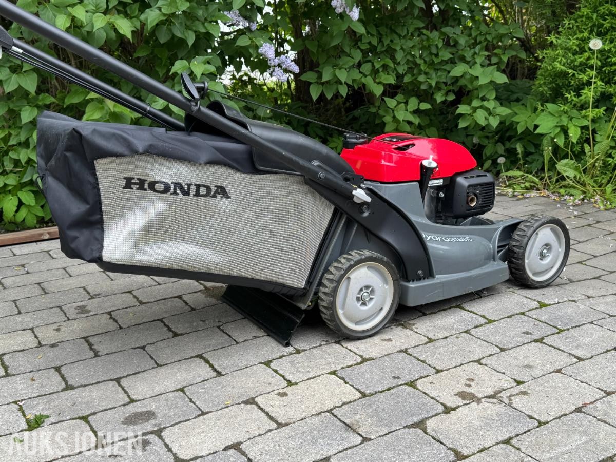 2025 Honda HRX 476 HY gressklipper - Som ny