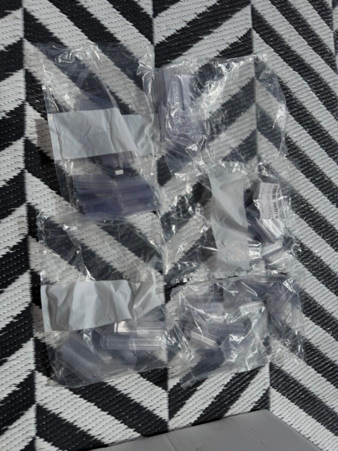 Digitale prislapper - Fremtiden for all detaljhandel - Delfi/Breece Chroma-4 elektroniske hylleetiketter med tilbehør - 