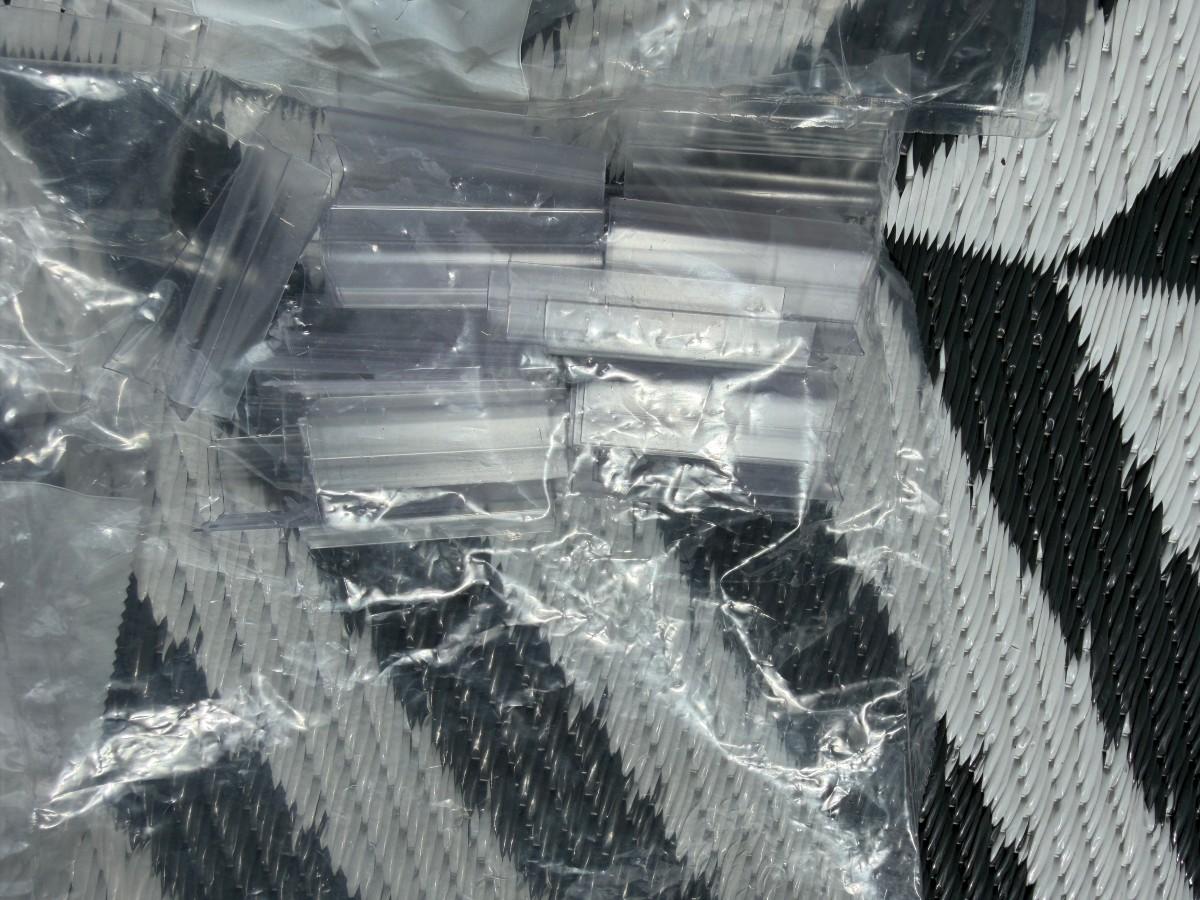 Digitale prislapper - Fremtiden for all detaljhandel - Delfi/Breece Chroma-4 elektroniske hylleetiketter med tilbehør - 