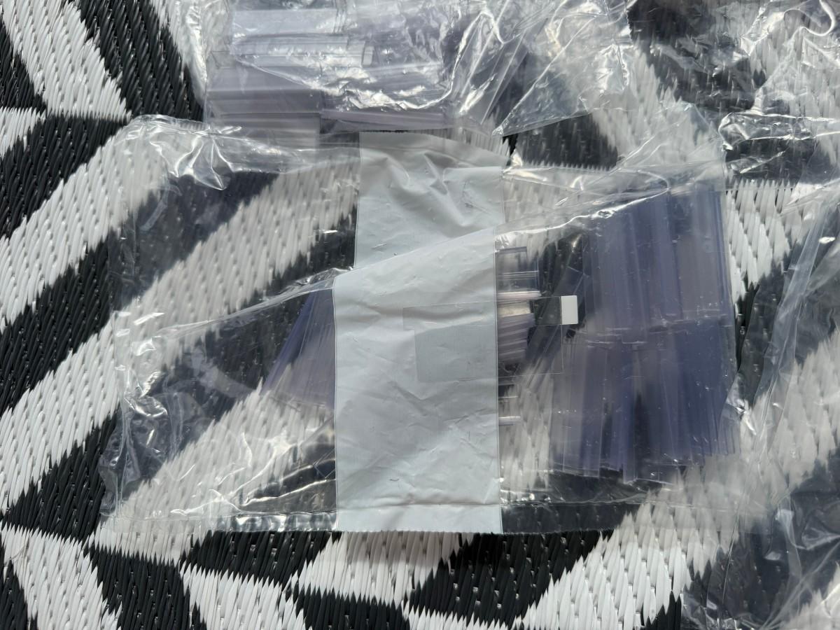 Digitale prislapper - Fremtiden for all detaljhandel - Delfi/Breece Chroma-4 elektroniske hylleetiketter med tilbehør - 