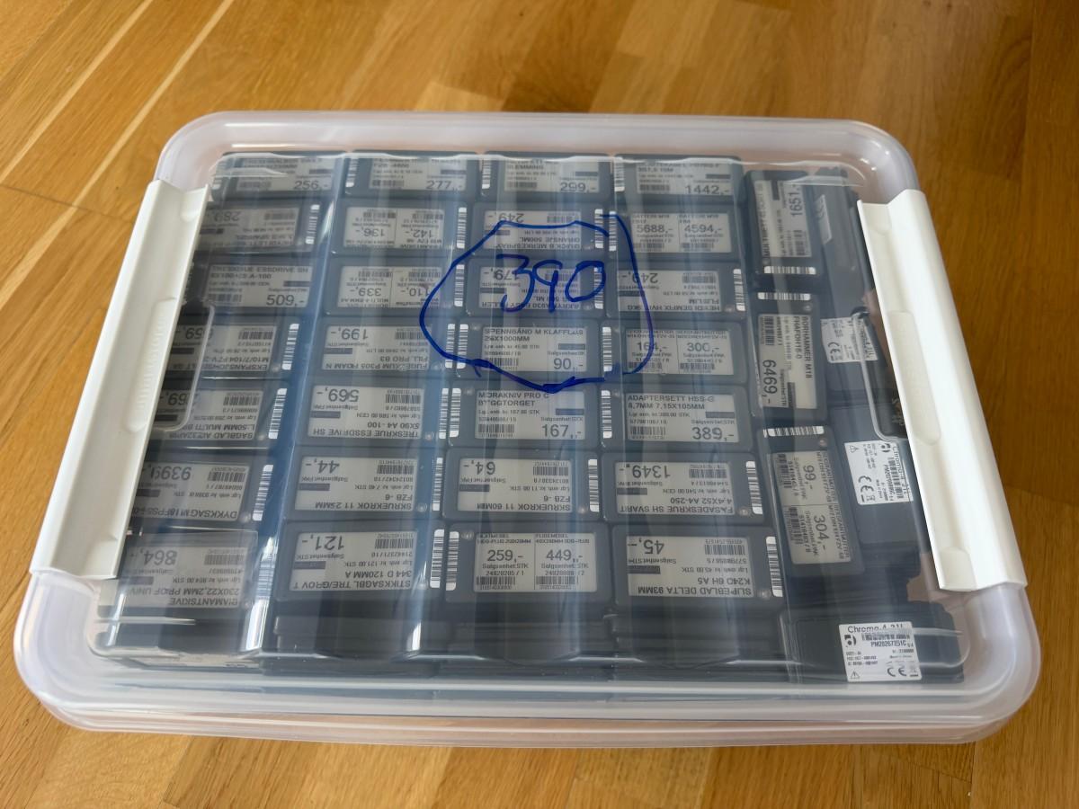 Digitale prislapper - Fremtiden for all detaljhandel - Delfi/Breece Chroma-4 elektroniske hylleetiketter med tilbehør - 