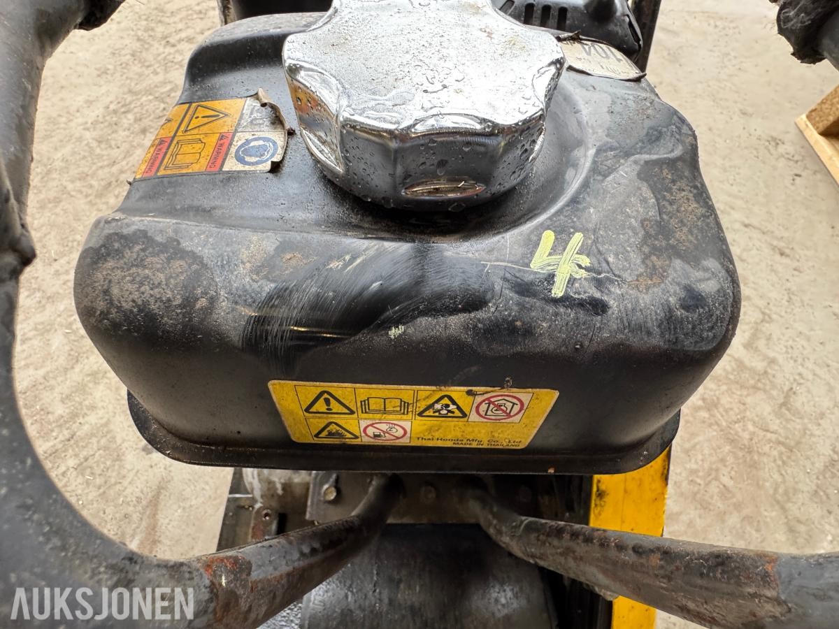 2016 Atlas Copco LF75 vibroplate