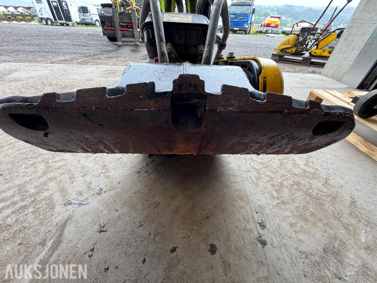 2016 Atlas Copco LF75 vibroplate