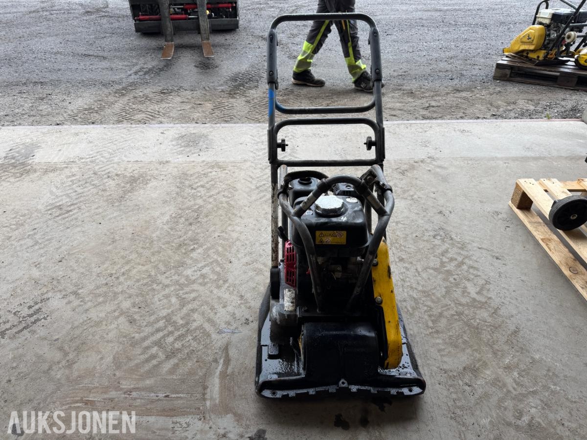 2016 Atlas Copco LF75 vibroplate