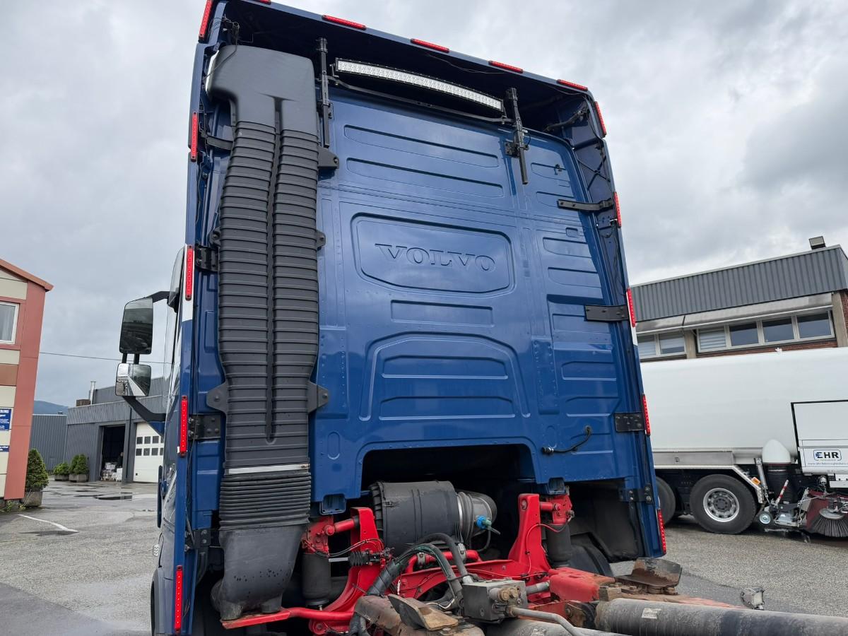 2017 Volvo FH540 krokbil med multilift krok / EU-godkjent