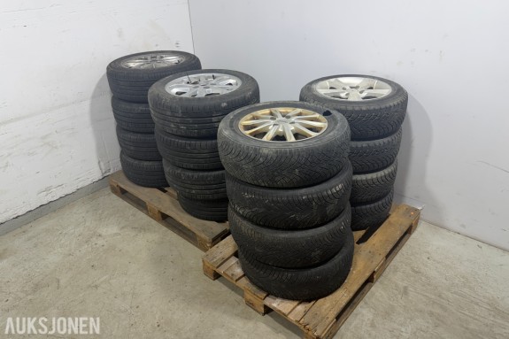 Parti med dekk og felger – Ford, Mega Wheels m.m.