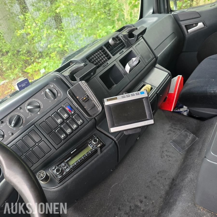 2013 MAN TGM - med 18 pallers skap