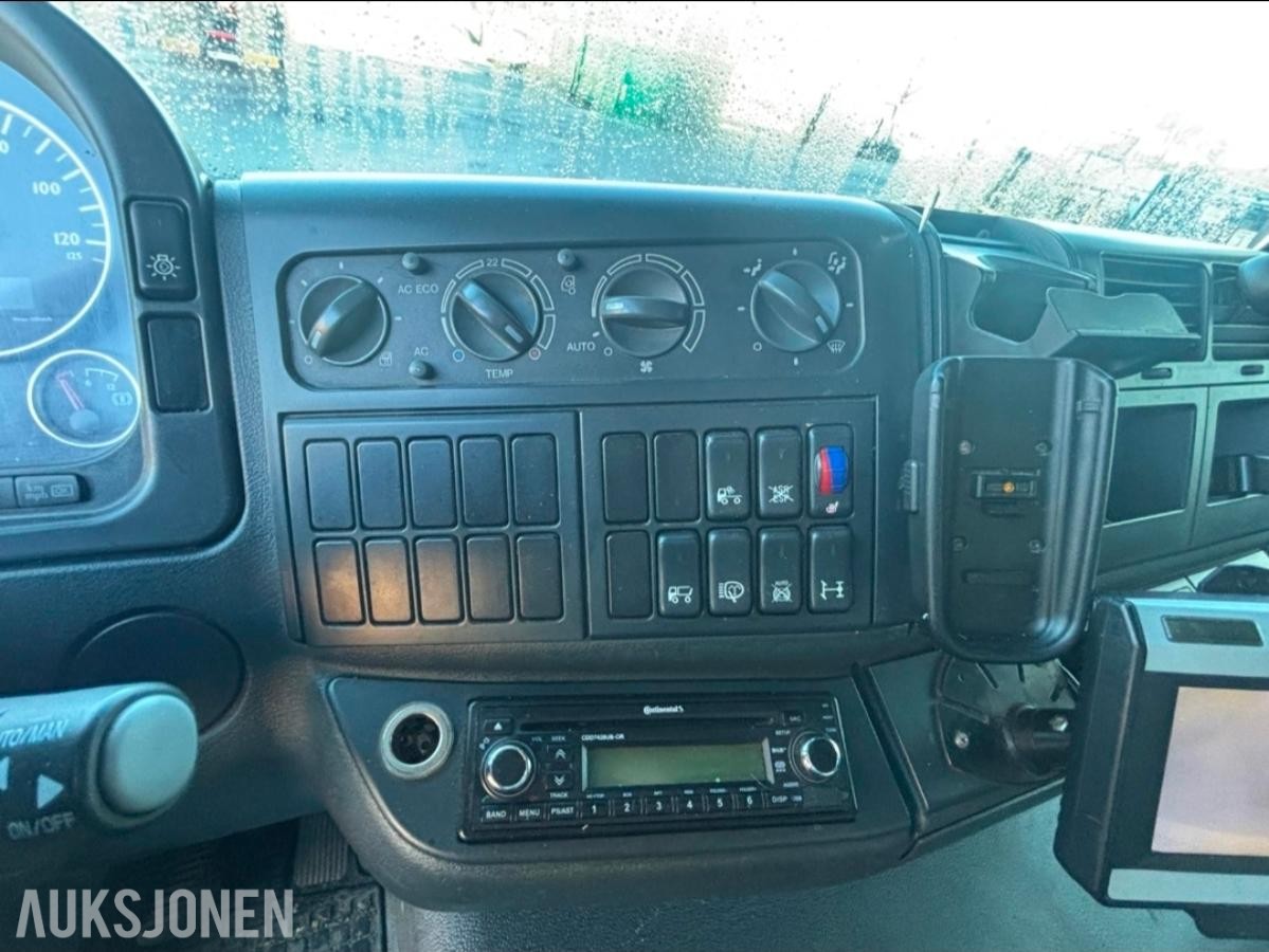 2013 MAN TGM - med 18 pallers skap