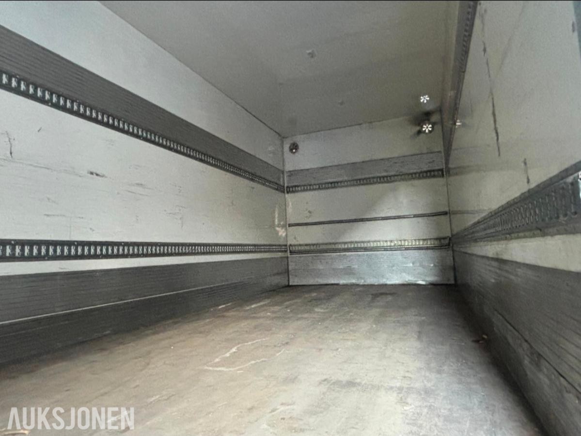 2013 MAN TGM - med 18 pallers skap