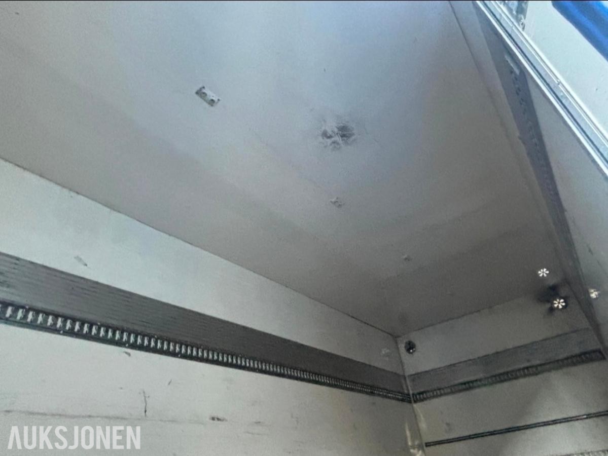 2013 MAN TGM - med 18 pallers skap