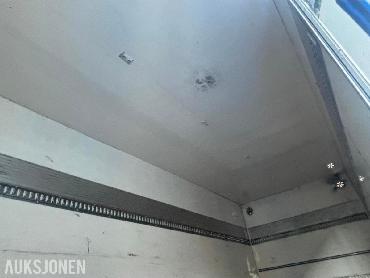2013 MAN TGM - med 18 pallers skap