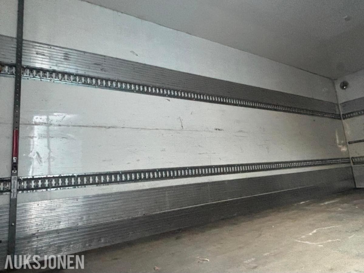 2013 MAN TGM - med 18 pallers skap