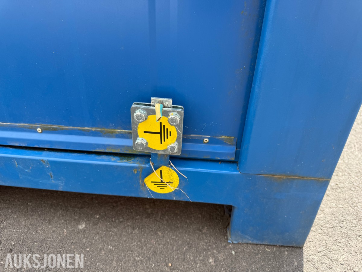 8 fots toalettmodul - 2 separate WC-rom