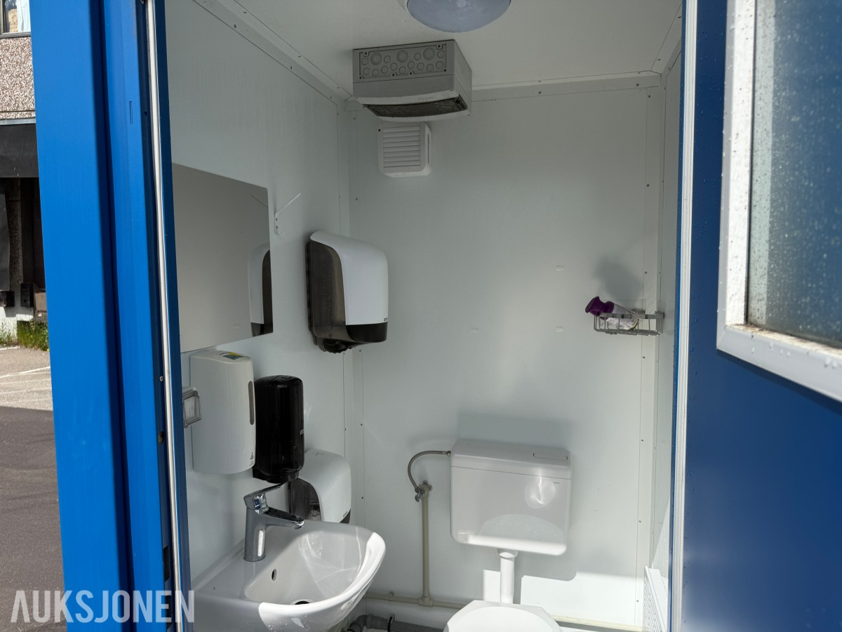 8 fots toalettmodul - 2 separate WC-rom