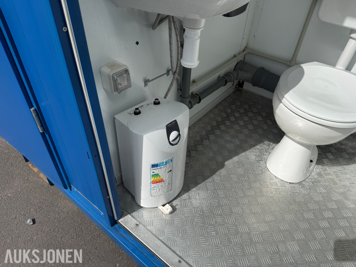 8 fots toalettmodul - 2 separate WC-rom