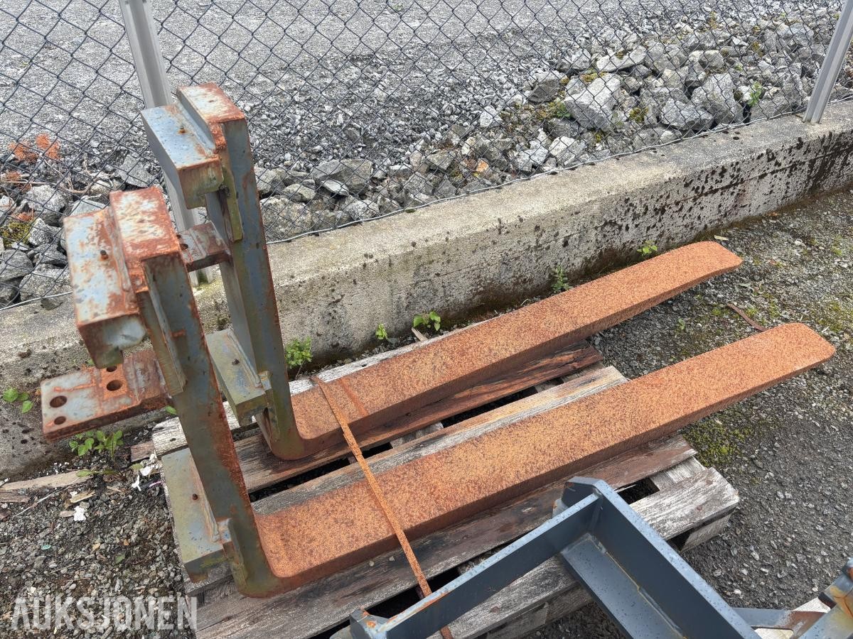 Kraftige truckgaffler / teleskoptruckgaffler 158 cm – ukjent feste