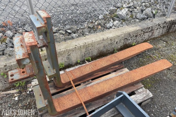 Kraftige truckgaffler / teleskoptruckgaffler 158 cm – ukjent feste