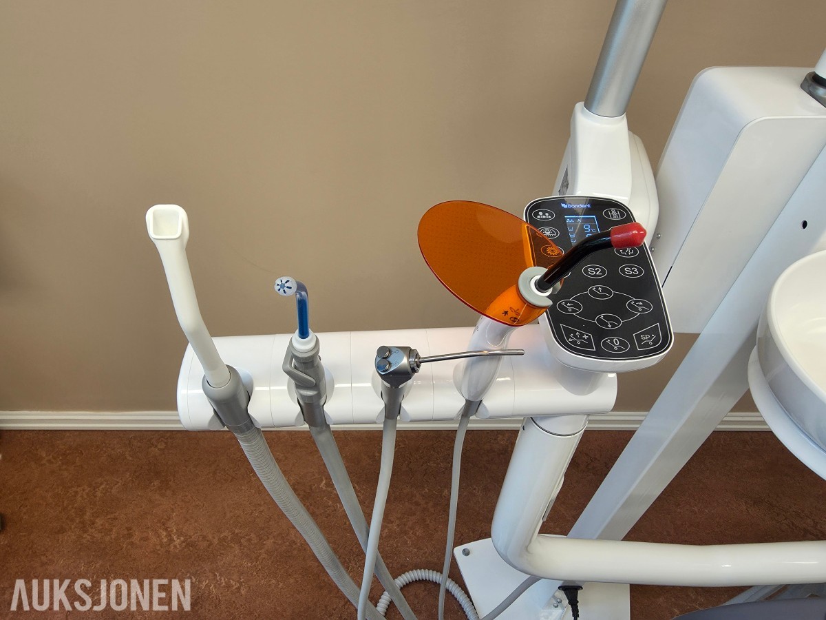 NY Bondent E200B dentalunit med LED operasjonslampe