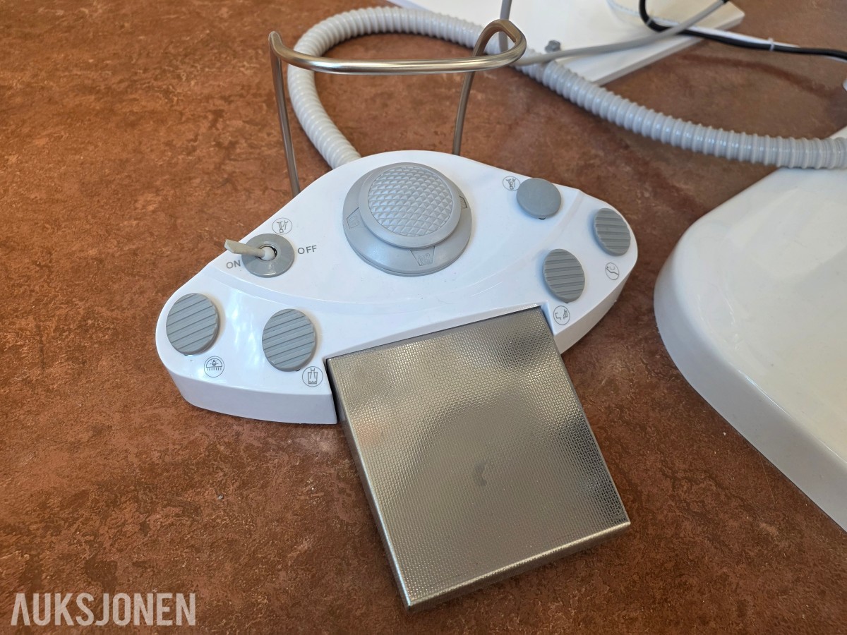 NY Bondent E200B dentalunit med LED operasjonslampe