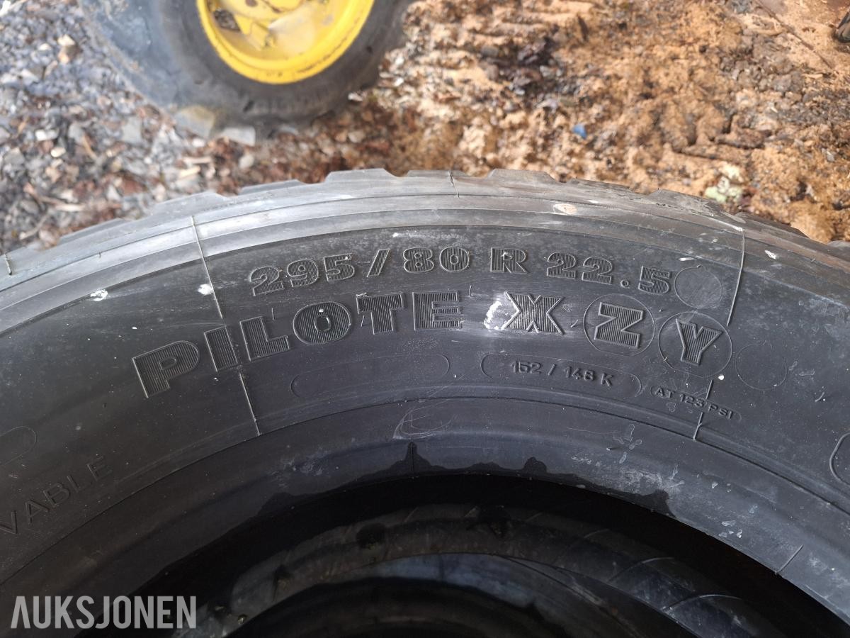 Lastebildekk Michelin X 205/80 22.5, 4 stk