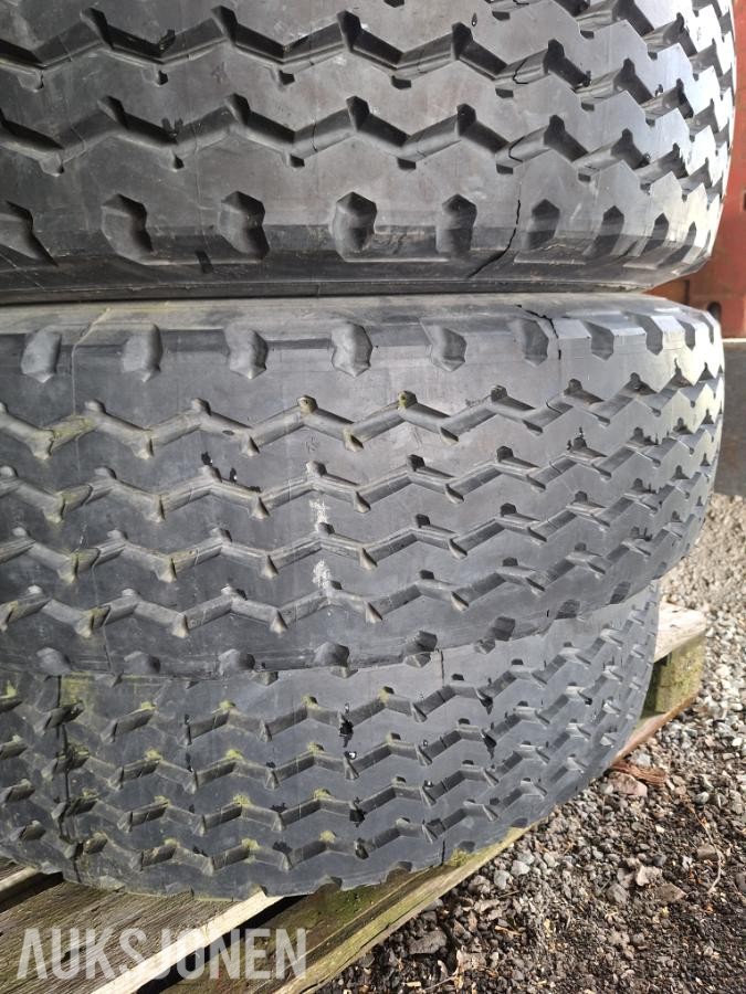 Lastebildekk Michelin X 205/80 22.5, 4 stk