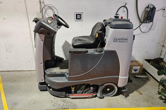 Nilfisk liberty SC60 elektrisk ridende gulvvasker autonom - Kun 340 timer Servicehistorikk