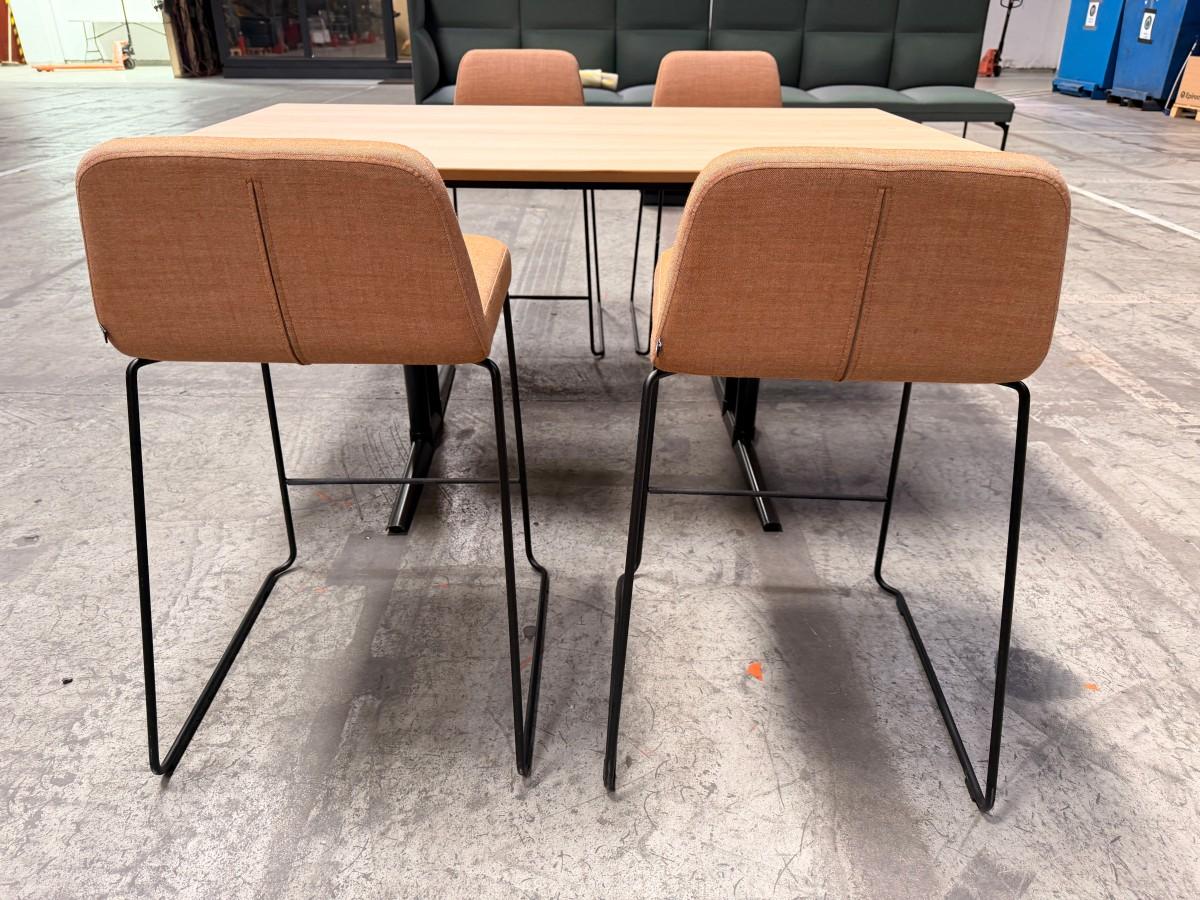 Moderne møte-/spisebord med 4 stoler, 1600 x 1000 mm