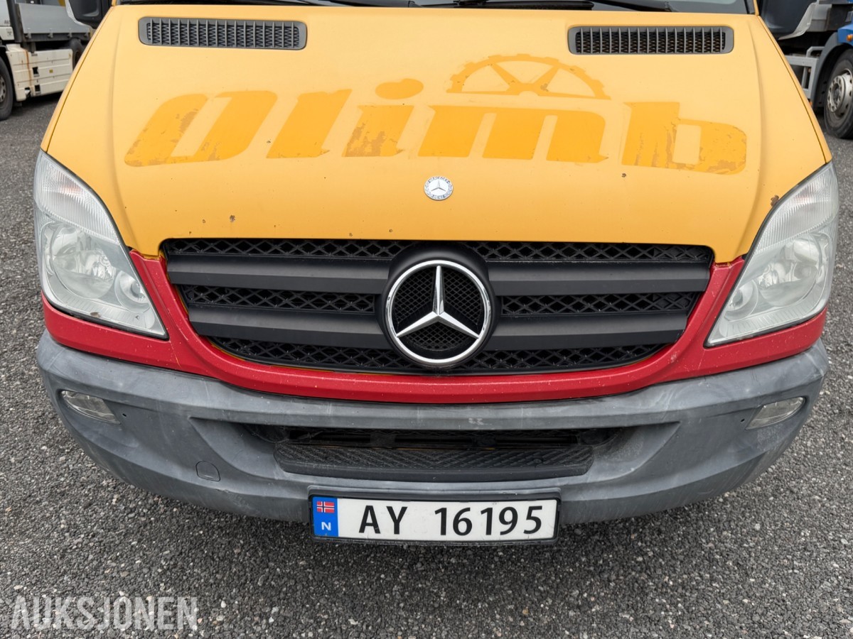 2011 Mercedes-Benz Sprinter, N2 Lastebil, manuell 