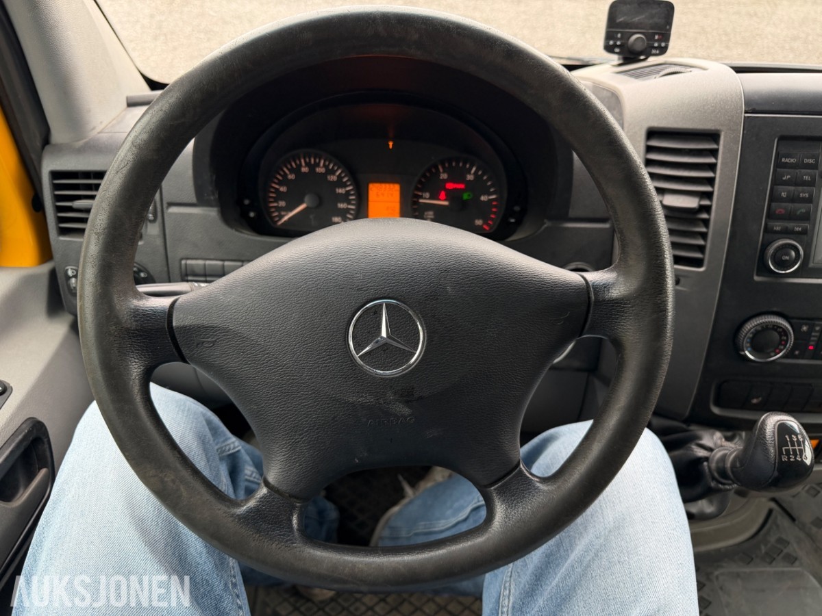 2011 Mercedes-Benz Sprinter, N2 Lastebil, manuell 