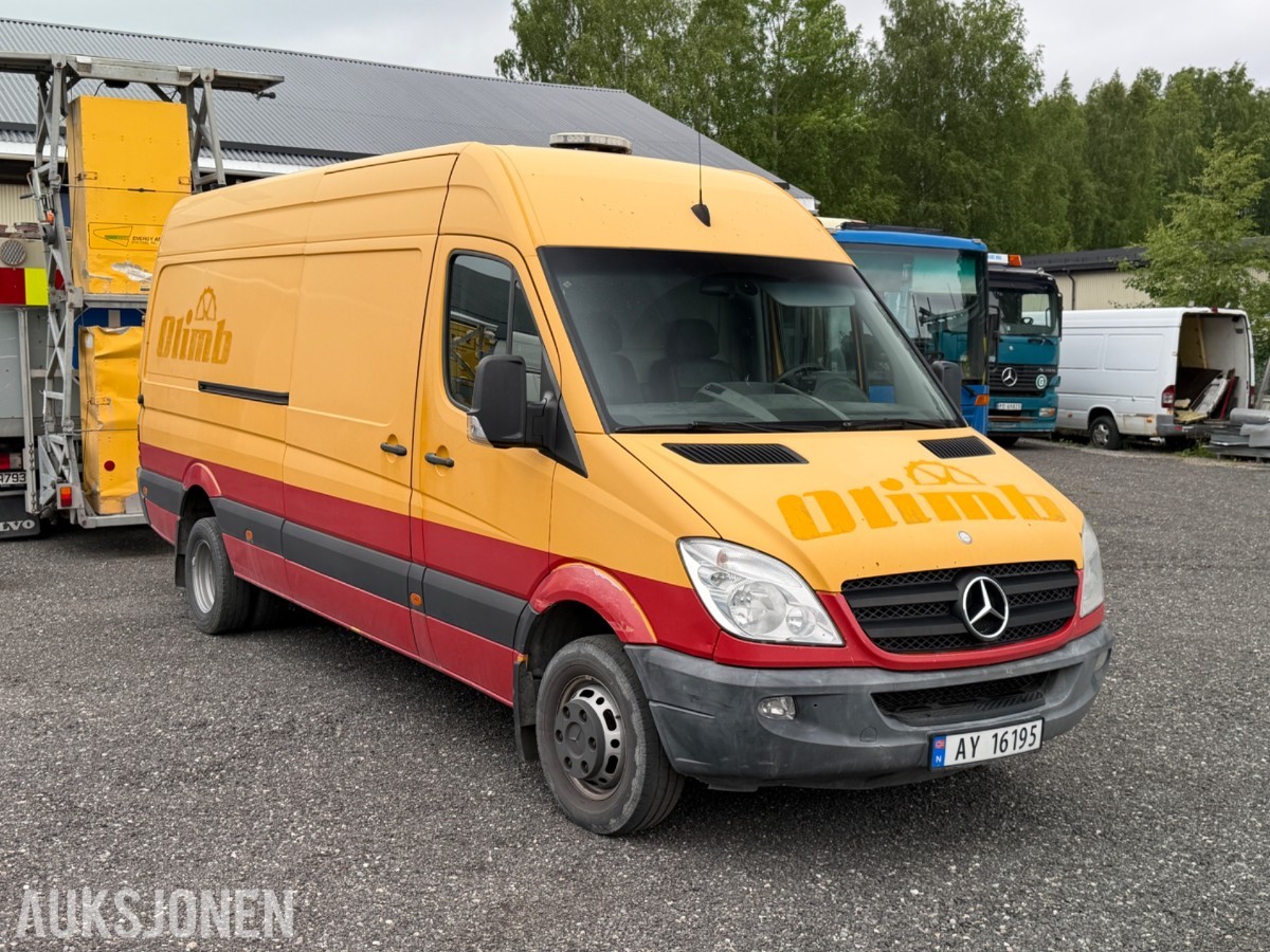 2011 Mercedes-Benz Sprinter, N2 Lastebil, manuell 