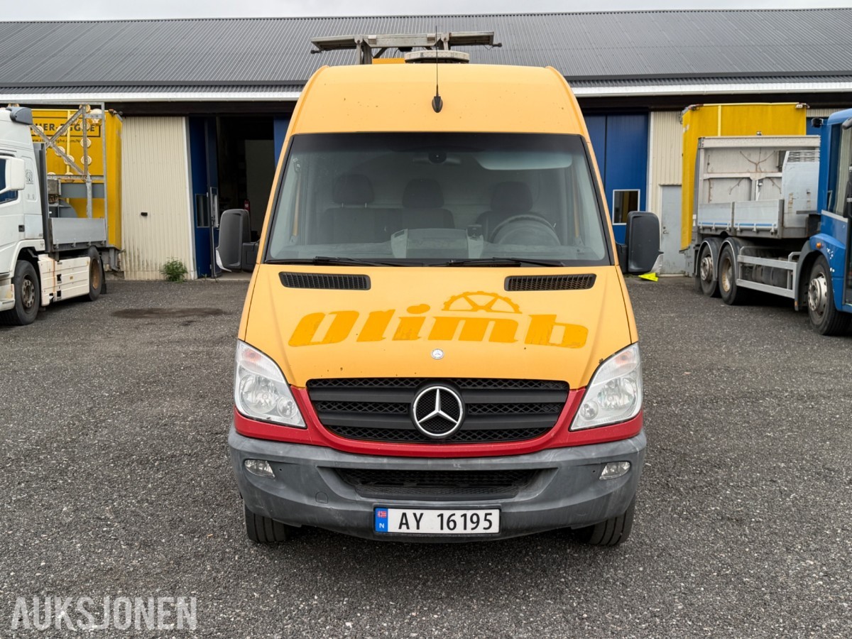 2011 Mercedes-Benz Sprinter, N2 Lastebil, manuell 