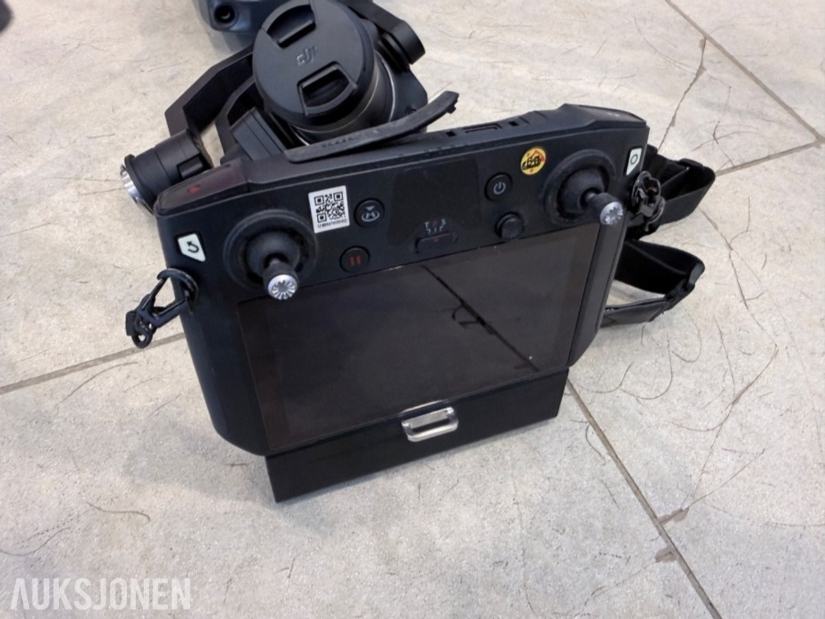 DJI Matrice drone med batterikoffert