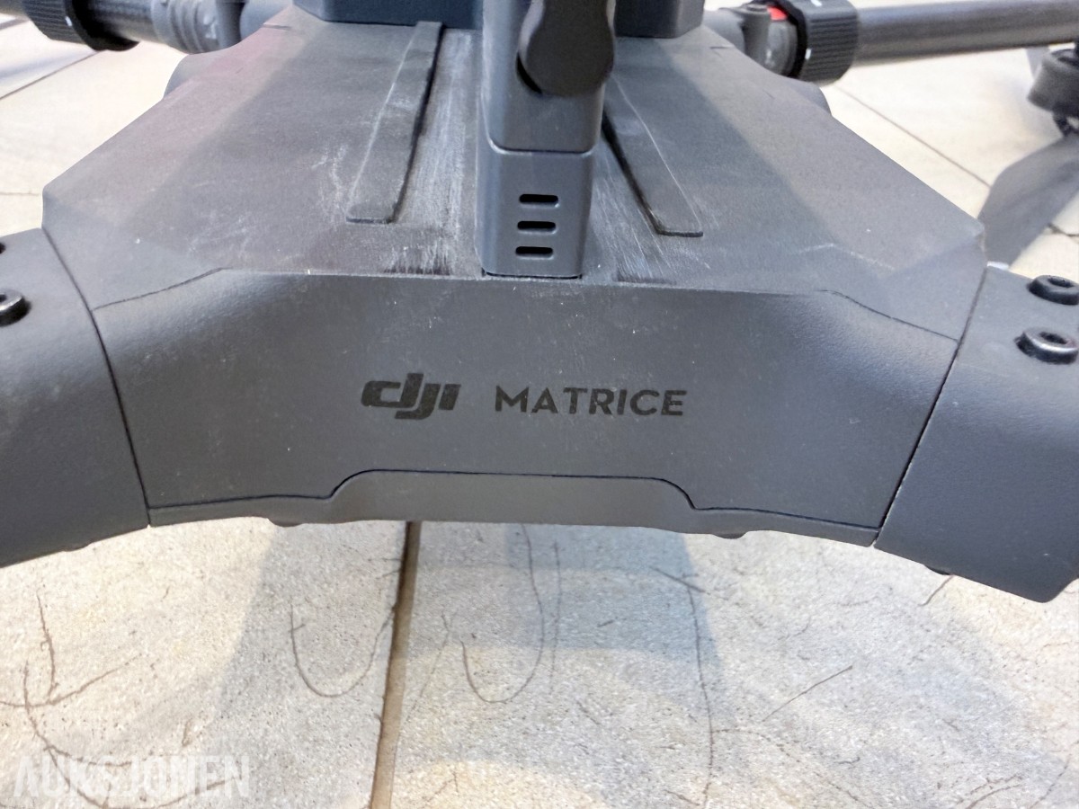 DJI Matrice drone med batterikoffert