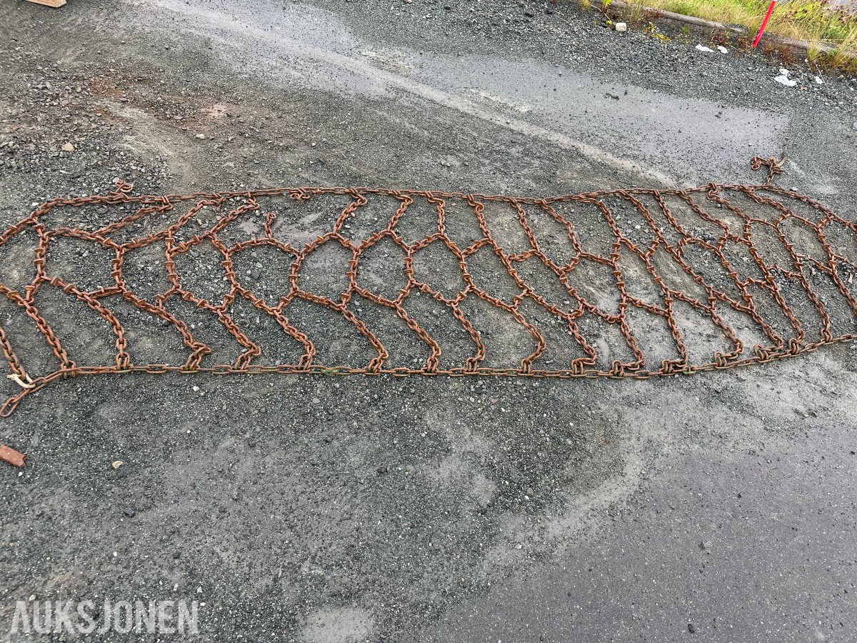2 stk hjulkjettinger / maskinkjettinger - ukjent størrelse
