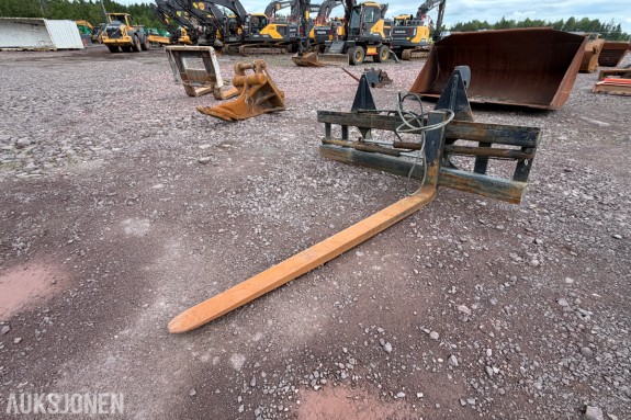Hydraulisk pallegaffel med stort BM-feste – Gaffelbord 250 cm – Rep.objekt