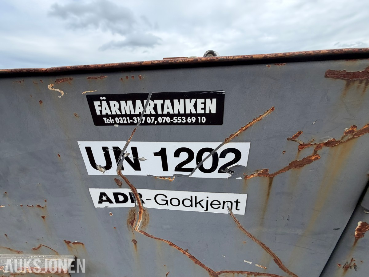 Färmartanken 1500 liter ADR-godkjent dieseltank