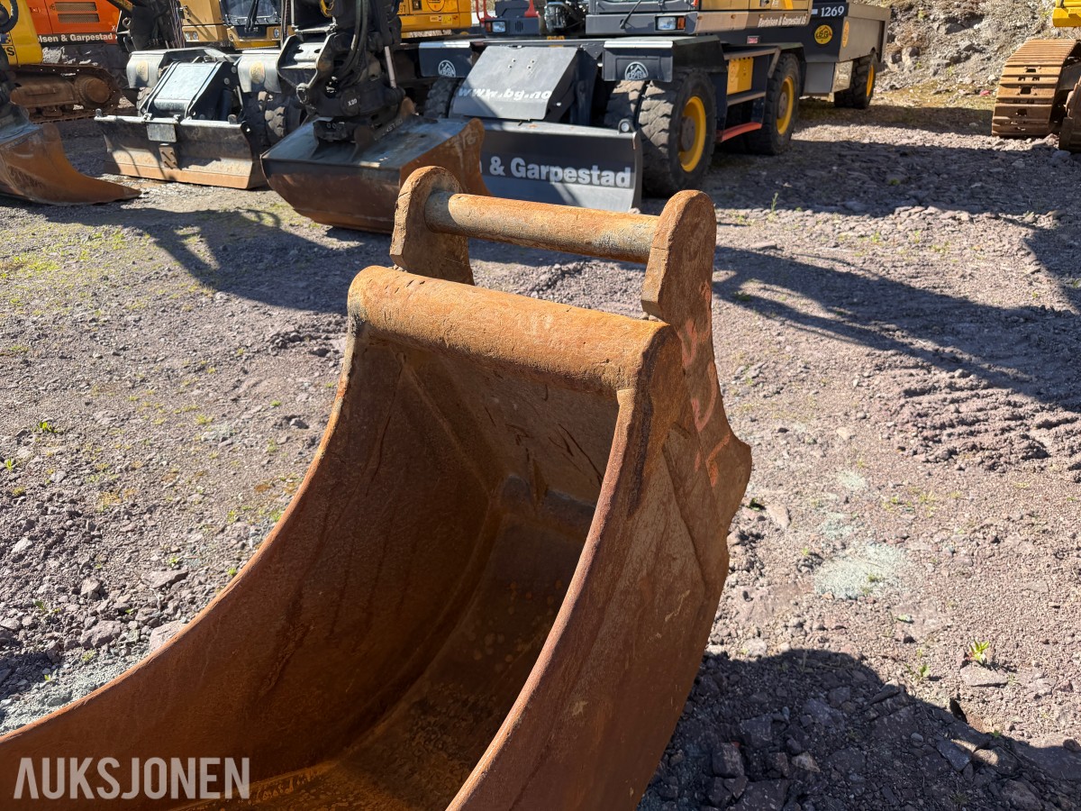 Cat 326 Smalskuff S70