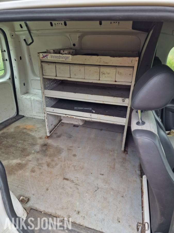 2011 Volkswagen Caddy 1.6TDI 102hk 290000km