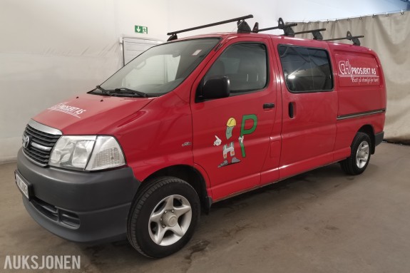 2010 Toyota HIACE *UTEN MINSTEPRIS* 2.5 D 117HK 4WD LANG A/C HENGERFESTE INNREDNING
